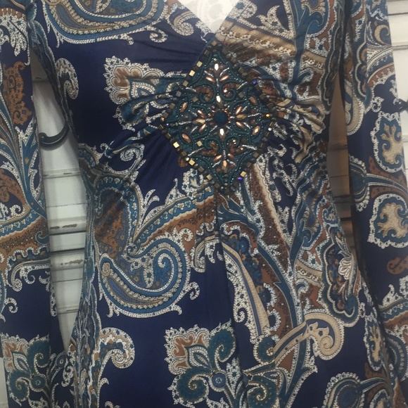 Glamorous Bronze & Deep Tones of Blue, Blouse from VENUS - Picture 10 of 11